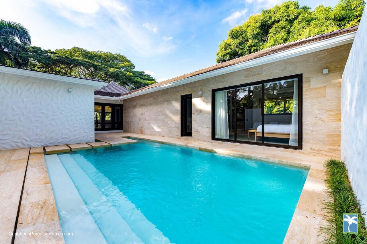Champagne Shores Villa Rental