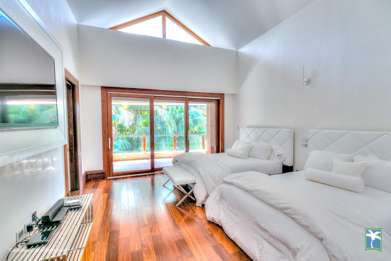 Juanillo_3_Cap_Cana_Caribbean_Paradise_Homes_21-scaled