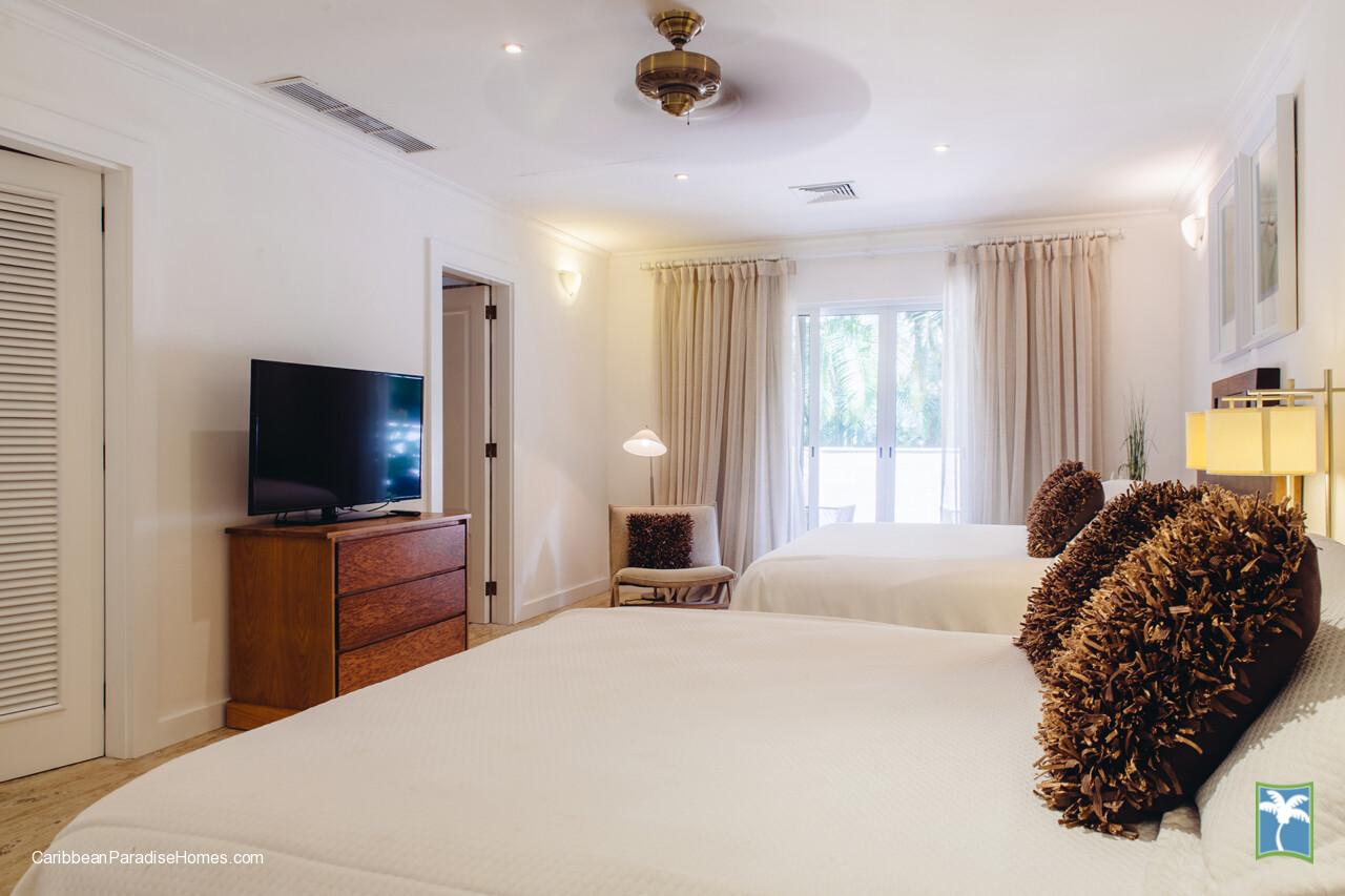 VistaMar_30_Casa_de-Campo_Caribbean_Paradise_Homes_32-scaled