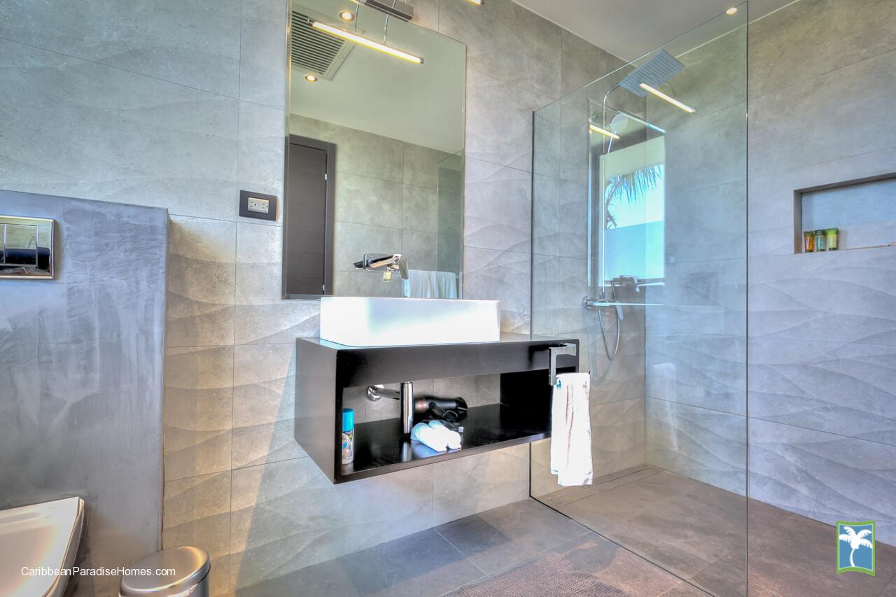 Yarari_Royale_Cap_Cana_Caribbean_Paradise_Homes_32-scaled